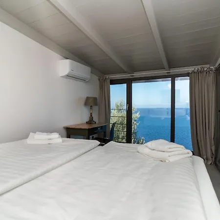 Leonidionhouses - The Lykoskufi * Tirós