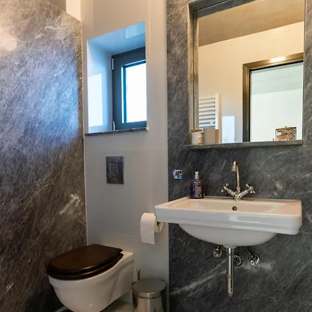 Leonidionhouses - The Lykoskufi *