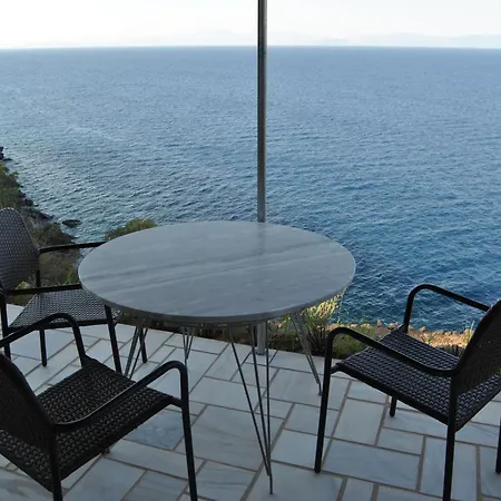 Leonidionhouses - The Lykoskufi Tirós