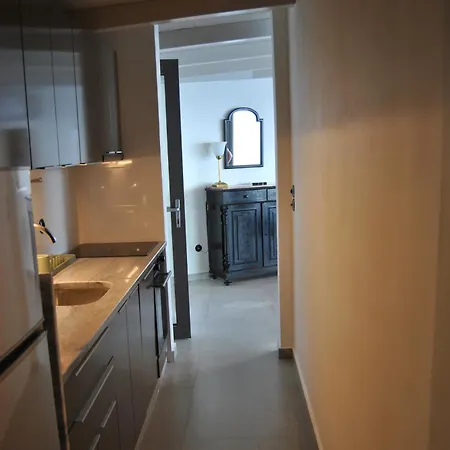 Leonidionhouses - The Lykoskufi Villa *