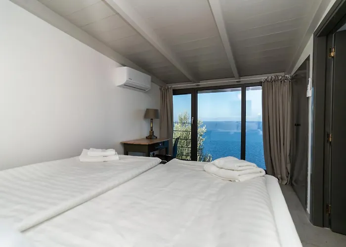 Leonidionhouses - The Lykoskufi * Tirós