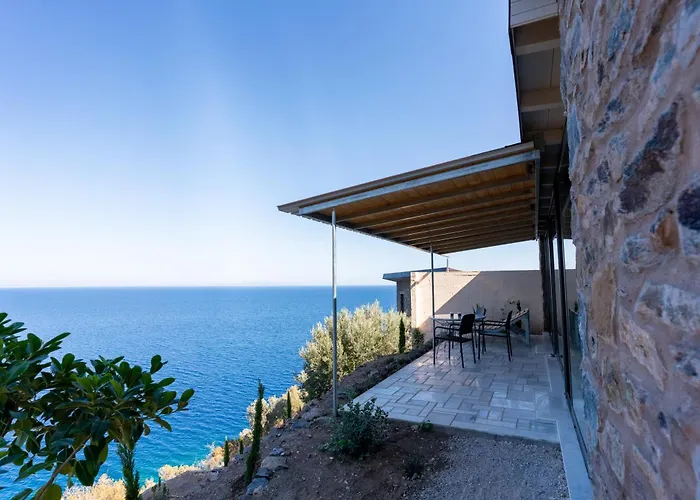 Leonidionhouses - The Lykoskufi * Tirós