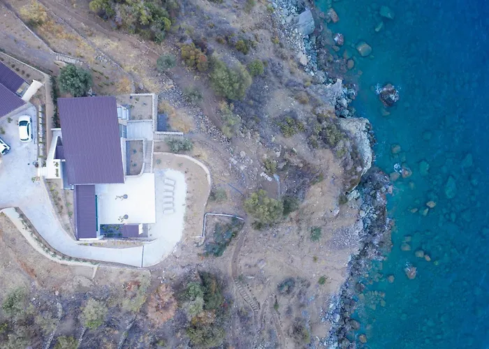 빌라 Leonidionhouses - The Lykoskufi Tirós