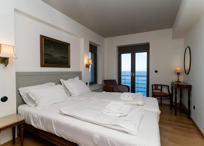 Leonidionhouses - The Lykoskufi Villa