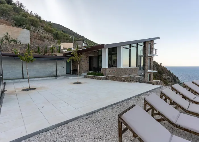 Leonidionhouses - The Lykoskufi * Tirós