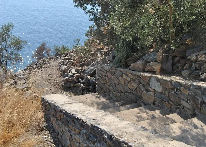 Leonidionhouses - The Lykoskufi