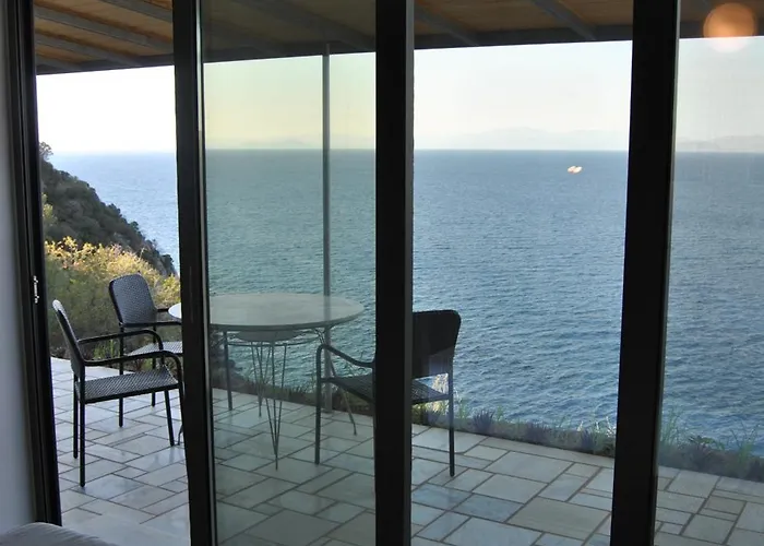 Leonidionhouses - The Lykoskufi * Tirós